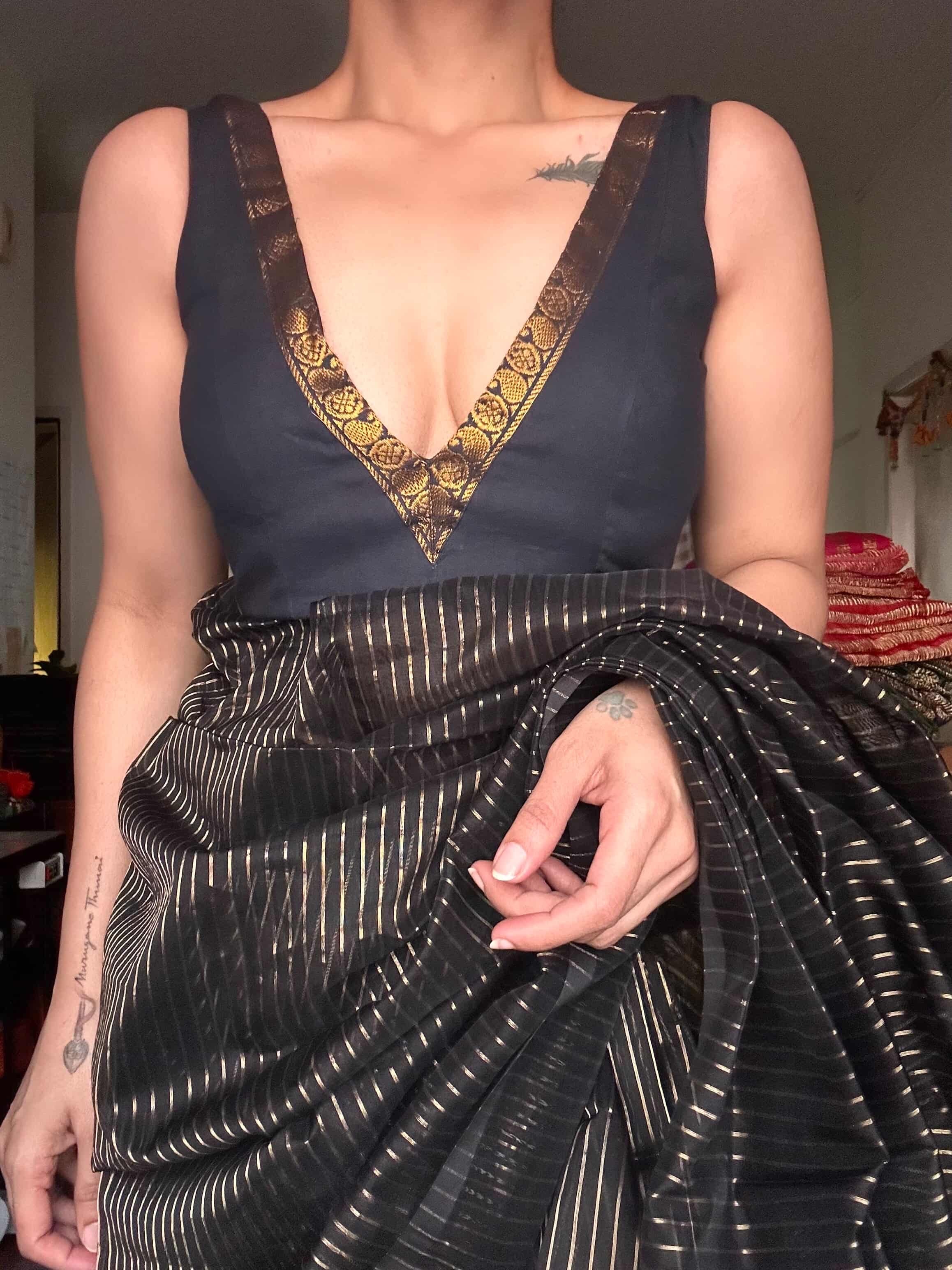 Kaarigai Sleeveless Padded Blouse