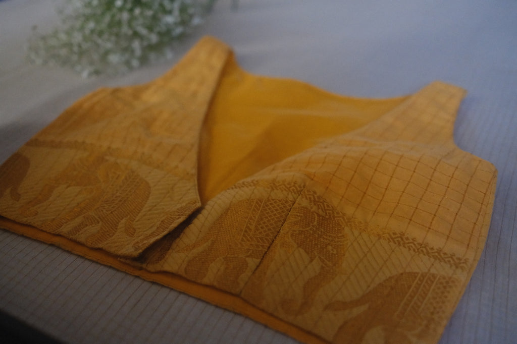 Ganga Sleeveless Blouse