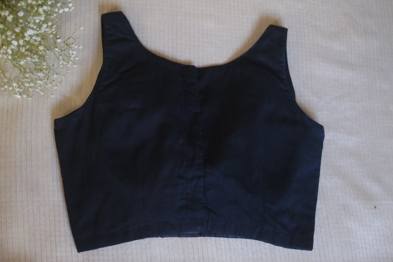 Kaarigai Sleeveless Padded Blouse