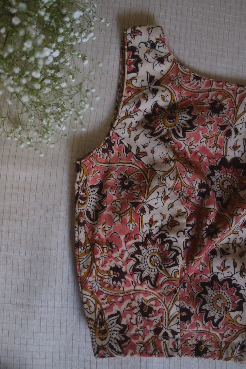 Yamuna Sleeveless Blouse