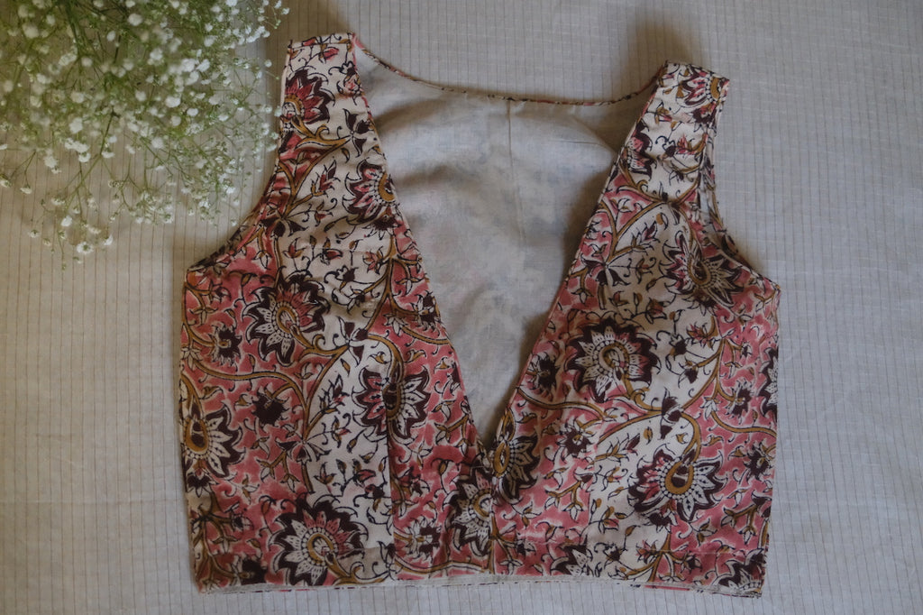 Yamuna Sleeveless Blouse