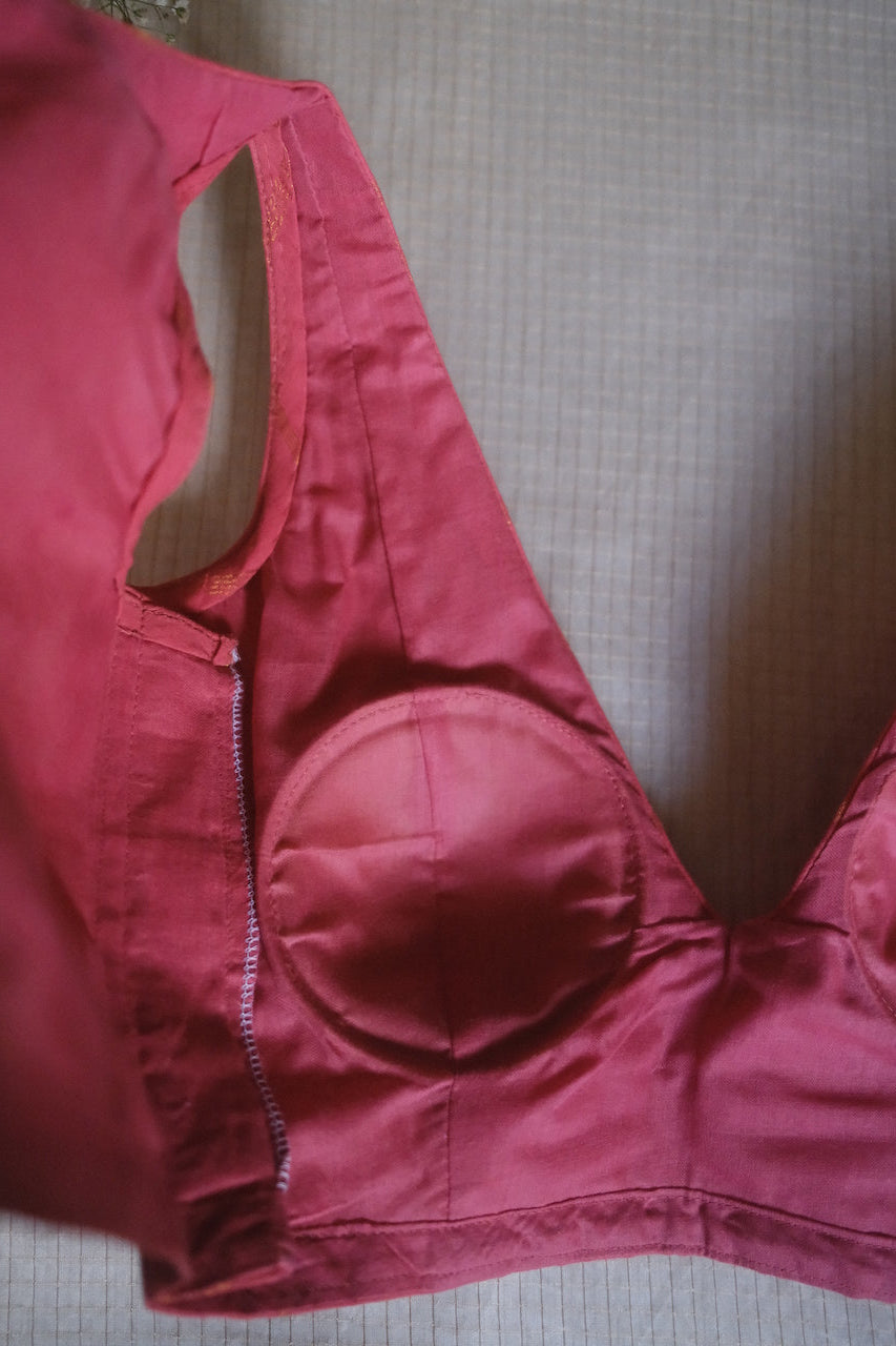 Vidhai Sleeveless Padded Blouse